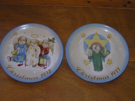 Vintage Lot of 2 Christmas 1977 1978 Berta Hummel Cute Little Angel Collector - £8.28 GBP