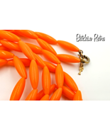 Crown Trifari Vintage Lucite Necklace with Nearly 5 Ft of Orange Beads - £22.68 GBP