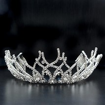 LO2106 - Imitation Rhodium Brass Tiaras & Hair Clip with Top Grade Crystal  in M - $129.74 CAD
