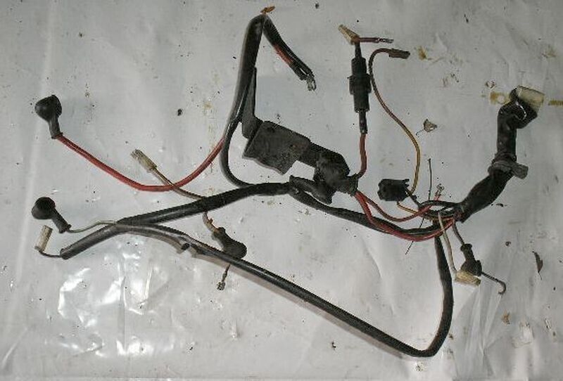 1986 Bayliner Capri W Volvo Penta AQ131 W 275 Wiring Harness - $70.88