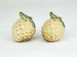 Vintage Pinecones Figural Salt And Pepper Shakers  - £8.77 GBP