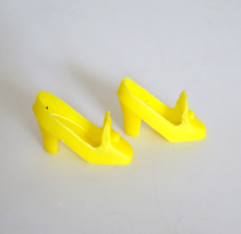 Vintage Mattel Barbie Yellow Pilgrim Shoes Heels - $11.99