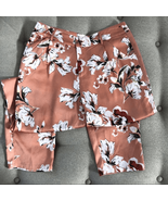 NWOT  Bishop + Young Satin Floral Taper Pants S - $557.27 MXN
