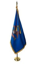 North Dakota - 8&#39; Flag Presentation Set - £261.78 GBP