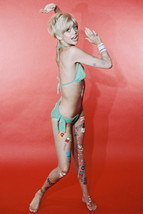 Goldie Hawn Full Length In Bikini In Rowan &amp; Martin&#39;S Laugh-In 11x17 Mini Poster - £10.26 GBP