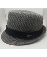 UNISEX Van Heusen Fedora Hat Black/White XL - $19.80