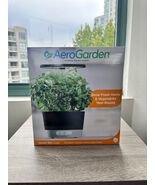 AeroGarden 901110-1200 Harvest 360 Hydroponic Indoor Garden - Black - $2,228.55 MXN
