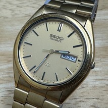 VTG Seiko Quartz Watch 5V23-8180 Men 50m Gold Tone Day Date Analog New Battery - £34.07 GBP