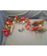 Lot Christmas Decorations Apples, Berries, Pine Cone, Plums Ect About 12 - $30.51 CAD