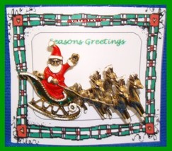 Christmas Pin #0079 Vtg Santa Sleigh &amp; Reindeer Goldtone Holiday BROOCH/PIN - £19.80 GBP