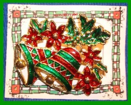 Christmas PIN #0031 VTG Double Bell w/Green-Red Enamel Holly&amp;Poinsettia GOLDTONE - £15.78 GBP