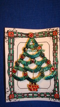 Christmas PIN #0438 Vintage Green Scalloped Pine Tree Goldtone with Red Ornament - £17.79 GBP