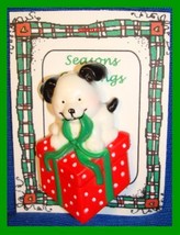 Christmas PIN #0330 VTG RUSS Black &amp; White Puppy Dog w/Red Polka Dot Gift Box - £7.87 GBP