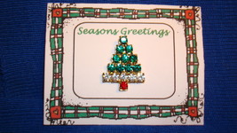 Christmas PIN #0421 Rhinestone Christmas Tree PAC Pin ~ Green ~ Red ~ Cl... - $183.47 MXN