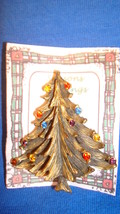Christmas PIN #0448 Torino Vintage Brass Colored Christmas Tree Pin - £27.18 GBP