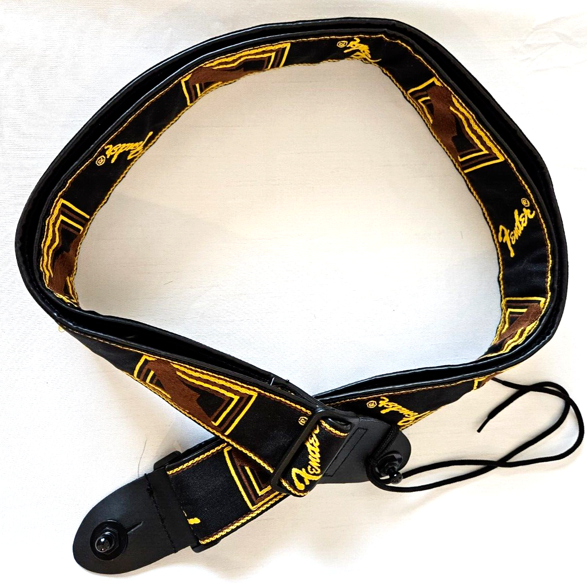 Genuine Fender Woven Guitar Strap With Classic Logo No Flaws Excellent C... - £14.85 GBP