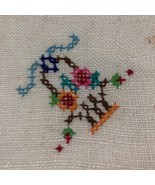 Vintage Embroidered Floral Bouquet in Basket Cloth Napkins Lot Set Of 3 ... - £22.13 GBP