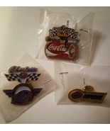 3 Nascar Charlotte &amp; Lowes Motor Speedway pins - $277.93 MXN