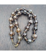 Collar de cuentas decoradas con cuentas de ágata grabadas tibetanas del... - €165,42 EUR