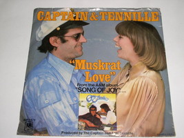 Captain &amp; Tennille Muskrat Love 45 Rpm Record Picture Sleeve Vintage - £12.57 GBP