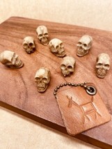 Halloween matte clay skulls (set of 8) - £4.67 GBP