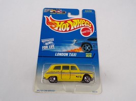 Van / Sports Car / Hot Wheels London Taxi #619 95510 #H28 - £10.94 GBP