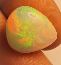 Opal. 8.7 carats. Natural Earth Mined. Appraised Retail Replacement: $670.00. - £232.36 GBP