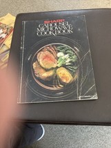 Vintage 1981 Sharp Carousel Microwave Cookbook Recipes Cook Book Cooking - £7.44 GBP
