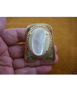 (BR-191) Mother of Pearl white stone gold scrolled pin pendant fashion - $51.28 CAD