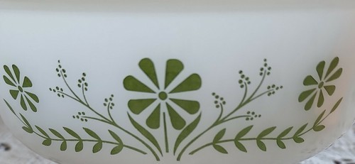 Vintage Glasbake ~ Baking Dish ~ White Green Daisies ~ J-2600 ~ 1.5 Quart Item image 10