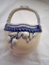  Vintage Ceramic Basket with Blue Berries - £11.97 GBP