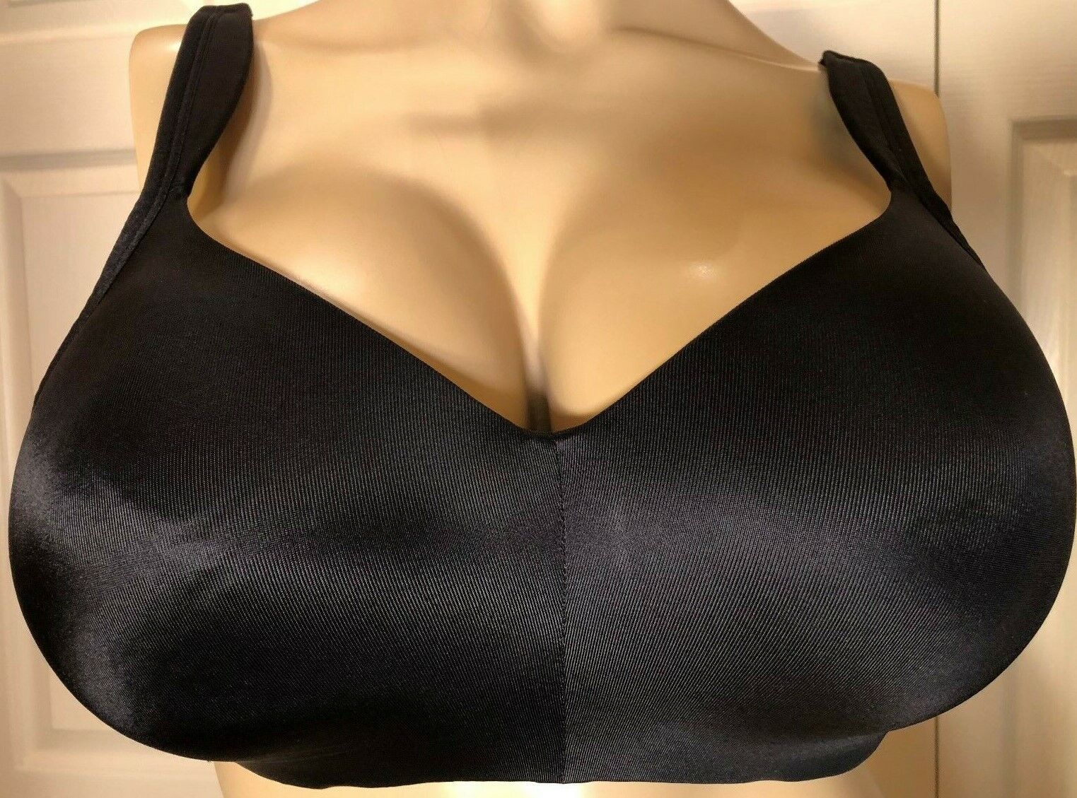 VOGLO 44B Black 44 B Seamless Lined Wire Free Bra - $4.95