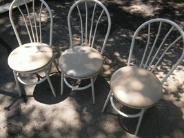 000 Metal Plyfold Cafe Restaurant Chairs Padded Round Seat - £15.66 GBP
