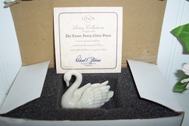 Lenox Collections,&quot;The Lenox Ivory China Swan&quot; Boxed w/ Certificate Of A... - £15.79 GBP