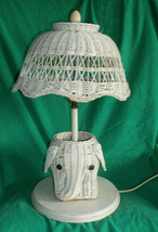 Vtg Wicker White Elephant Table Lamp Light Pachyderm Figure Chic Boho Edwardian - £267.26 GBP