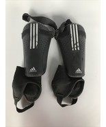 adidas kids size medium shin guards - €17,96 EUR