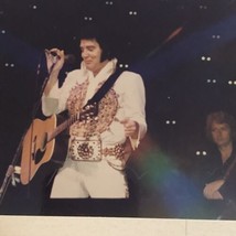 Elvis Presley Vintage Candid Photo Picture Elvis In Concert EP2 - £10.09 GBP