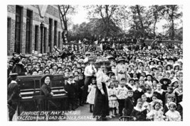 pt5598 - Barnsley , Racecommon Road Schools Empire Day , Yorks - print 6x4 - $2.80