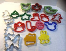 Cookie Cutters Christmas, Animals, Etc. Plastics and Tin 18 Piece Mixed Variety - £9.26 GBP