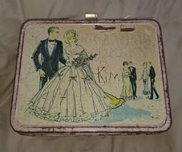 vintage campus queen lunch box - $37.39