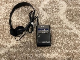 Sony Walkman SRF-49 FM/AM Stereo Portable Radio With Belt Clip &amp; Sony Headphones - £20.64 GBP