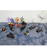 Mixed Lot Batman Figures Toys Cars camera Batman Joker Robin Penguin Kenner - $40.72 CAD