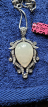 New Betsey Johnson Necklace White Clear Rhinestone Beautiful Collectible Nice - £14.30 GBP