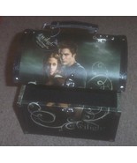 Official NECA Twilight Movie Edward and Bella Vintage Carrying Case - $197.99