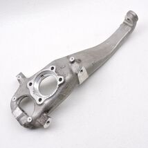 2011-2015 Volkswagen VW Touareg Front Right Knuckle Spindle Hub Housing ... - $132.47 CAD