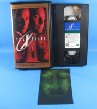 THE X-FILES (VHS, Widescreen, Clamshell, 1998) David Duchovny ~ Gillian Anderson - $4.66