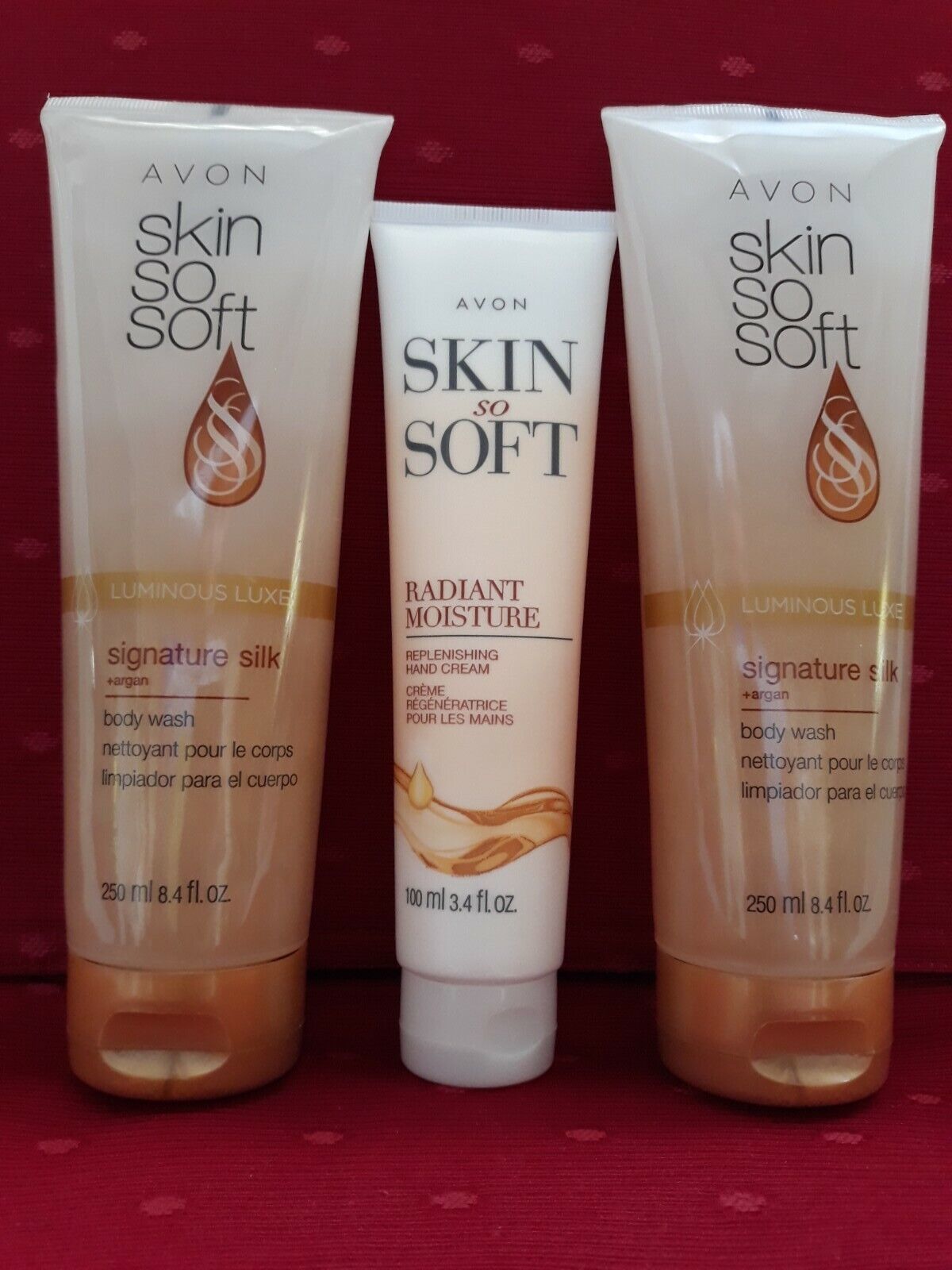 Primary image for Avon 2-Skin So Soft Luminous Luxe Signature Silk Body Wash & 1-(R.M) Hand Cream
