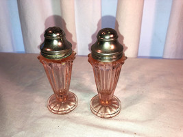 Pink Sierra Salt And Pepper Shakers Depression Glass - £19.54 GBP
