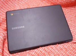 1 - Samsung Chromebook (XE500C13) Notebook Computer, Pre-Owned + FREE Gift - £54.67 GBP