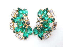 Designer JULIANA Huge Emerald Crystal and Rhinestone Vtg EARRINGS in Gol... - £36.08 GBP